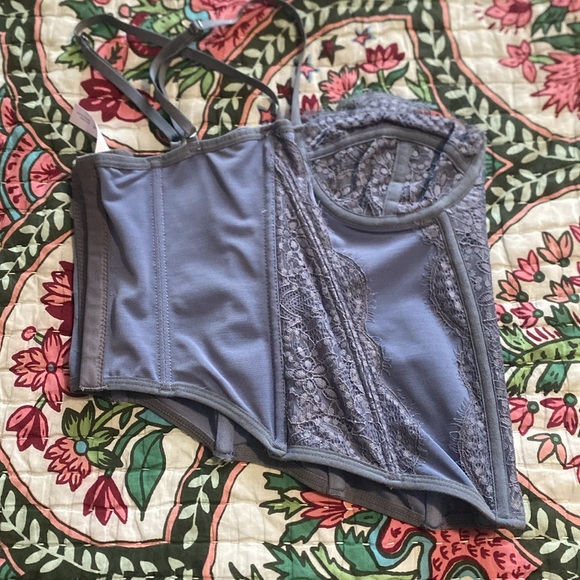 urban corset top - Picture 4 of 7